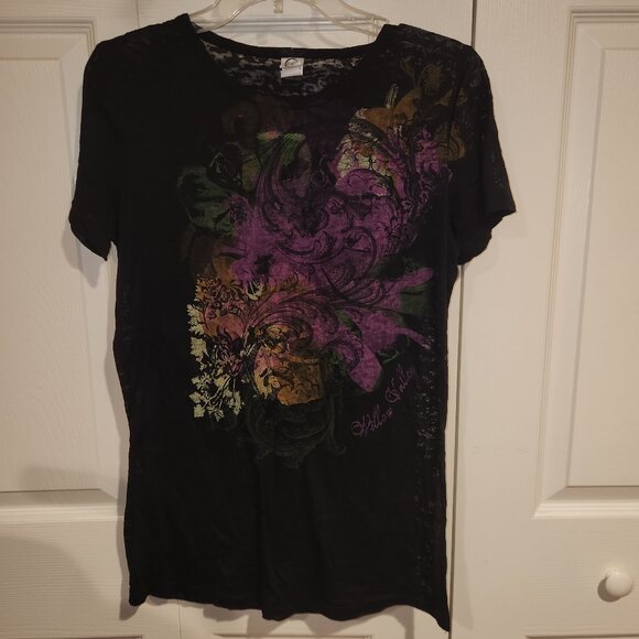 Short Sleeve Graphic Tee Shirt *SHEER* Willow Valley - Picture 11 of 11